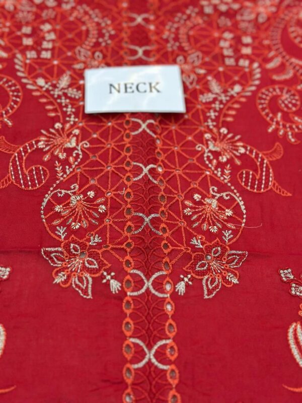 3ac29bc9-4ec1-4fb9-ae13-99c5651db7c0 QALAMQAR luxury lawn collection 2025