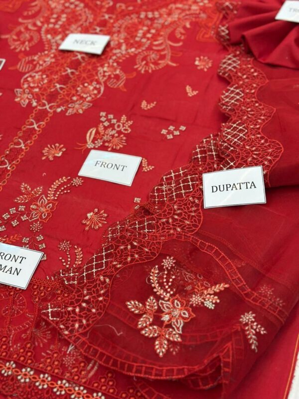 3ebff1f5-2961-4d9a-9396-17738d5f1b97 QALAMQAR luxury lawn collection 2025