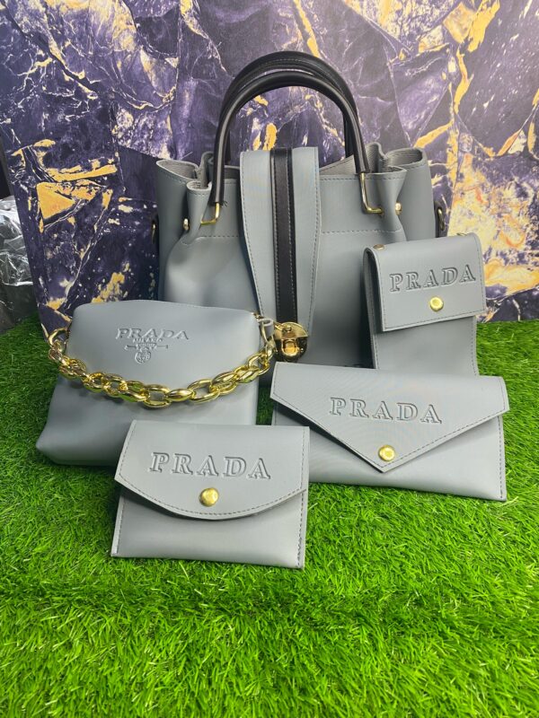 IMG-20250315-WA0020 PARADA 5 PCS BAG
