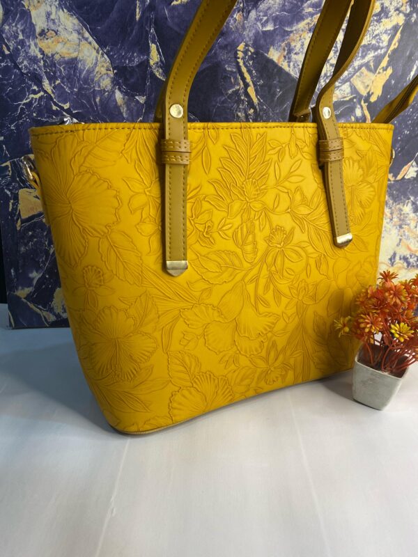5cfb9355-6cce-42a8-b7d9-7d0c11a05acf MK FLORAL BAG