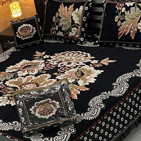 WhatsApp Image 2025-05-04 at 07.36.14_5cfc80b6 4Pc Velvet Jacquard Bedsheet