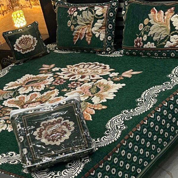 WhatsApp Image 2025-05-04 at 07.36.49_dbfe564c 4Pc Velvet Jacquard Bedsheet
