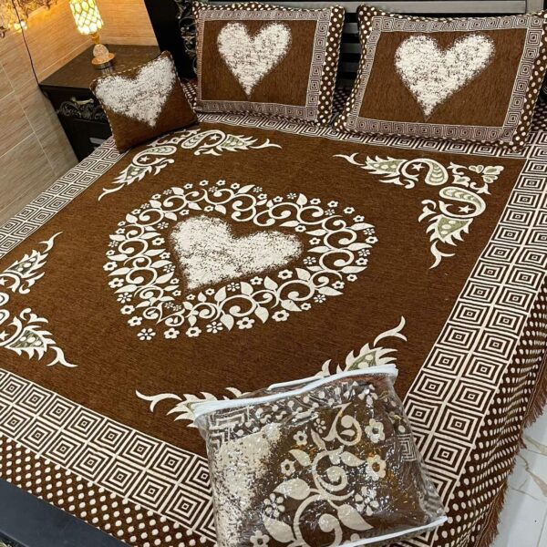 WhatsApp Image 2025-05-04 at 07.37.45_0a1d6cb5 4Pc Velvet Jacquard Bedsheet