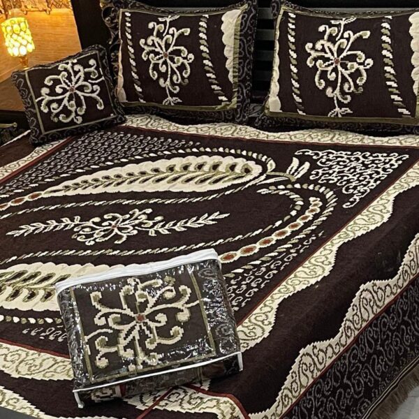 WhatsApp Image 2025-05-04 at 07.38.43_cebbef62 4Pc Velvet Jacquard Bedsheet