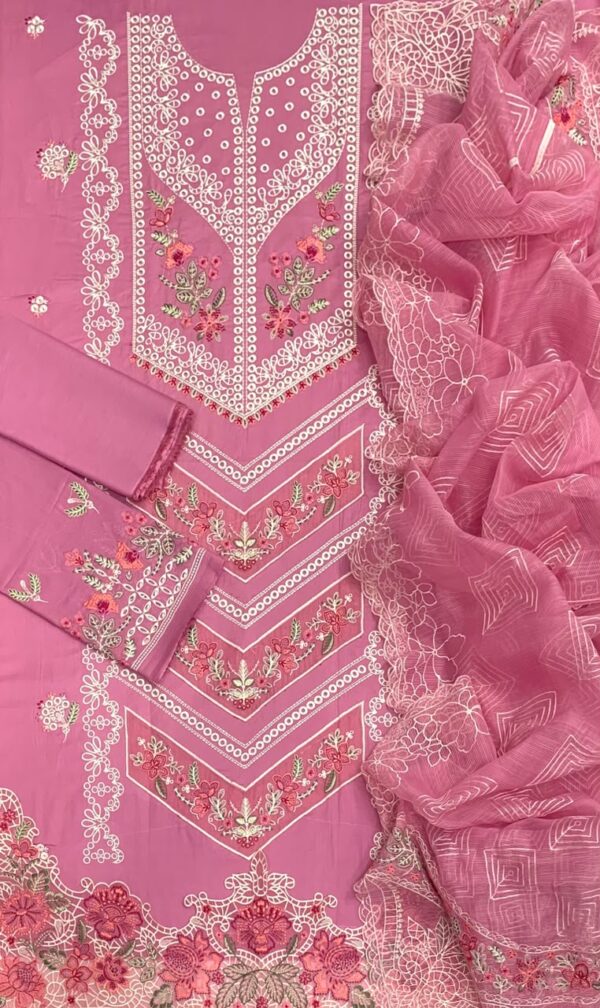 Luxury Lawn Embroidered 3-Pcs Collection LN-1007 Luxury Lawn Embroidered 3-Pcs Collection LN-1007
